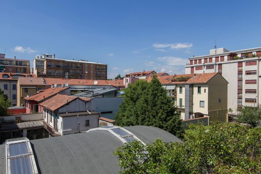 Fabulous Studio In Monza 15 Km To Milan City Centre Buitenkant foto