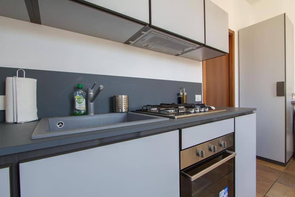 Fabulous Studio In Monza 15 Km To Milan City Centre Buitenkant foto
